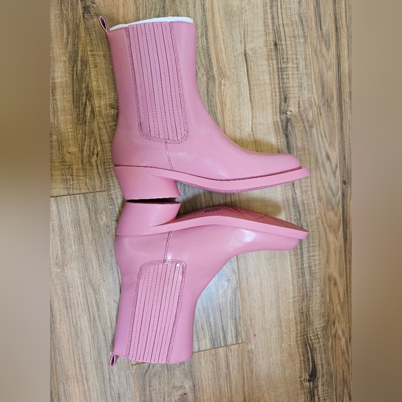 🎉💕HOST PICK 🎉💕Camper Bonnie Chelsea Boot,Pink,US 8.5 - Picture 8 of 13